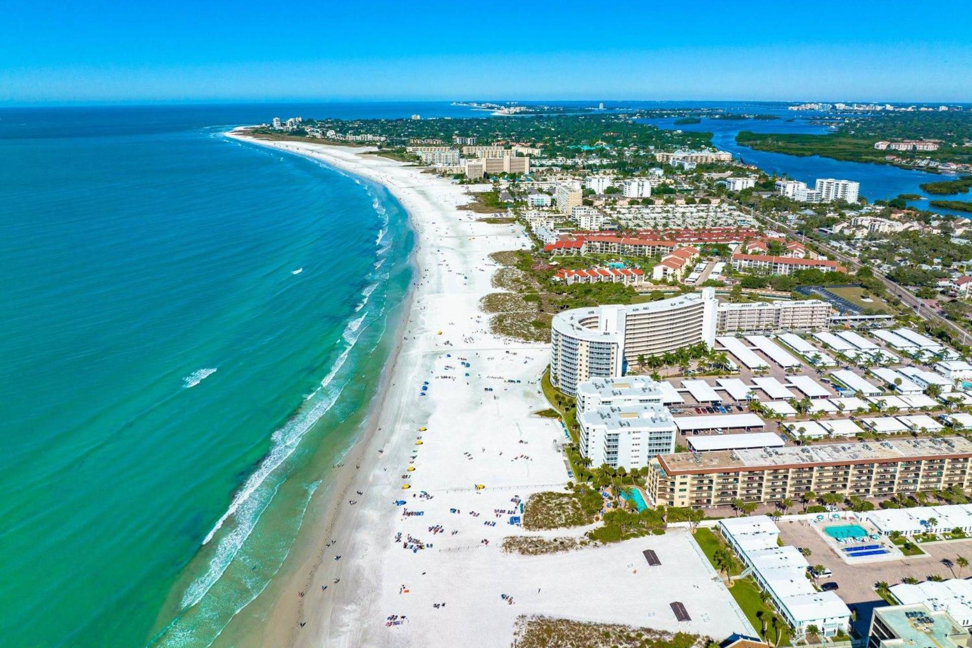 House Of Sun Siesta Key Crescent